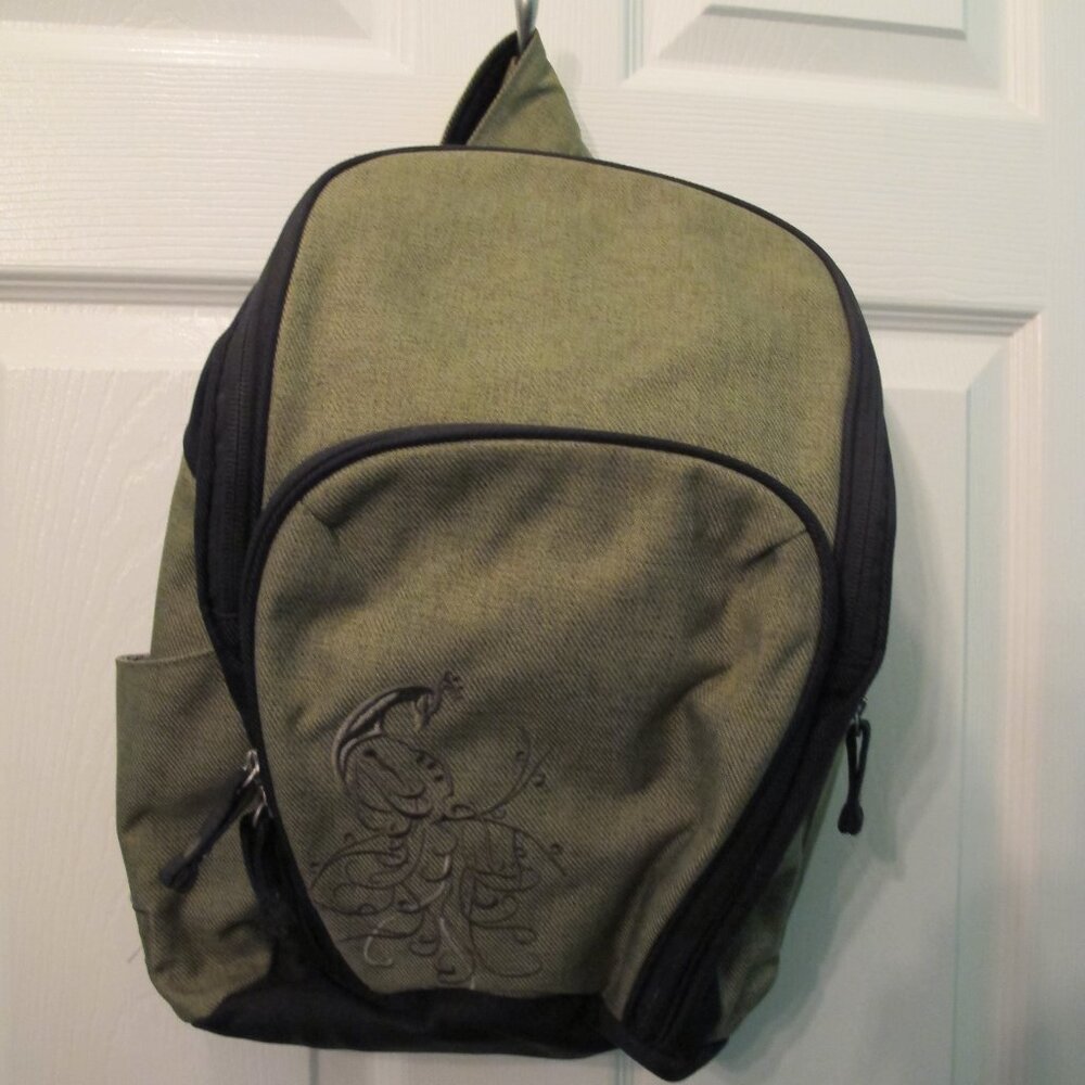 Vintage REI Nikole 9L small daypack convertible sling in Olive